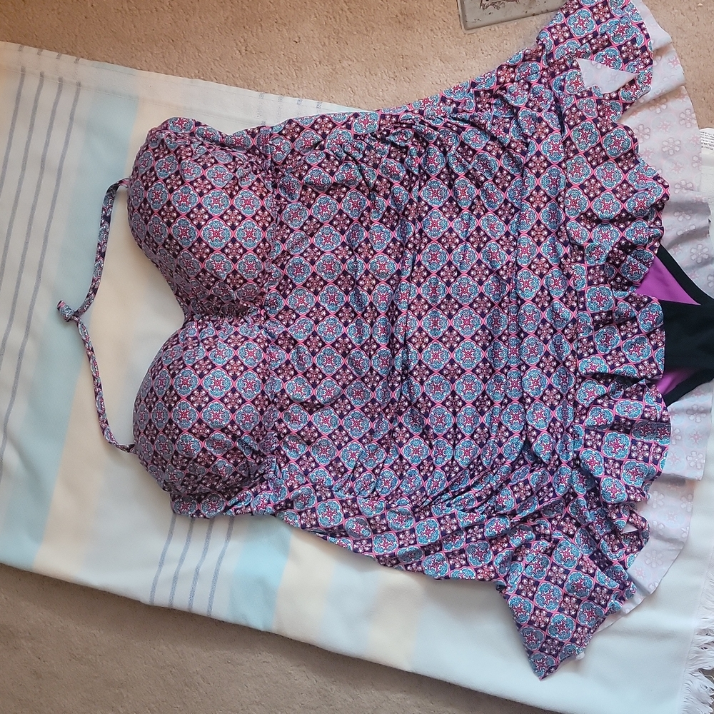 Adorable Liz Claiborne Swimsuit
